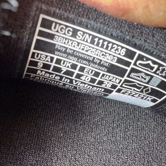 UGG WOMEN'S LATON GENUINE SHEARLING SLIDE SANDALS BLACK SIZE 9 - Picture 7 of 7